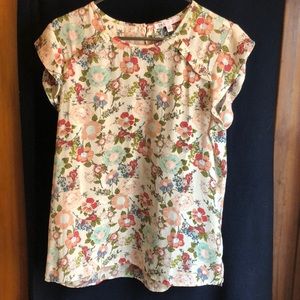 DR2 floral top size medium